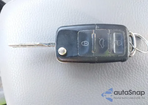 2007 Volkswagen Jetta из США, поврежденный, VIN 3VWES71K57M078470